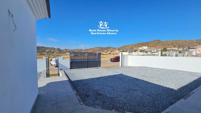 Image No.25-3 Bed Villa for sale