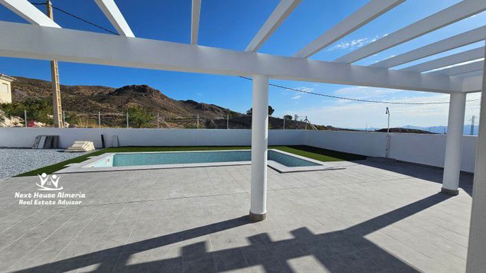 Image No.28-3 Bed Villa for sale