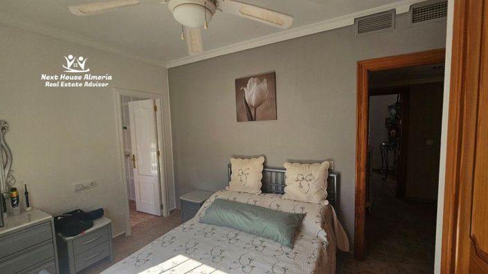 Image No.42-5 Bed Villa for sale