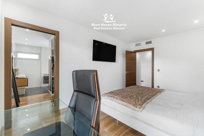 Image No.33-Villa de 4 chambres à vendre à Lorca