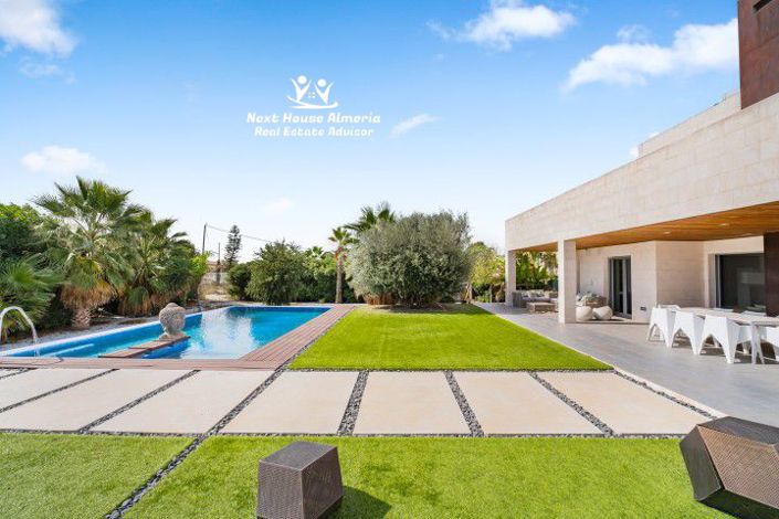 Image No.7-Villa de 4 chambres à vendre à Lorca