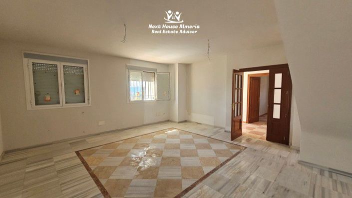 Image No.22-4 Bed Villa for sale