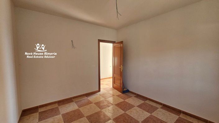 Image No.31-4 Bed Villa for sale