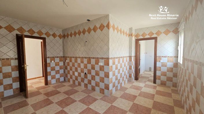 Image No.33-4 Bed Villa for sale