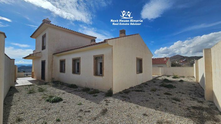 Image No.4-4 Bed Villa for sale