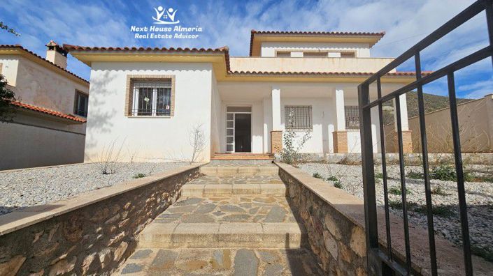 Image No.44-4 Bed Villa for sale
