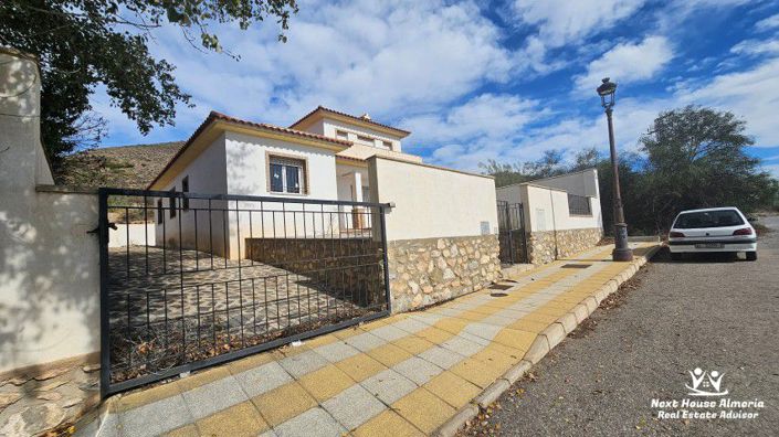 Image No.45-4 Bed Villa for sale