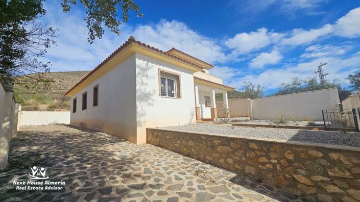 Image No.9-4 Bed Villa for sale