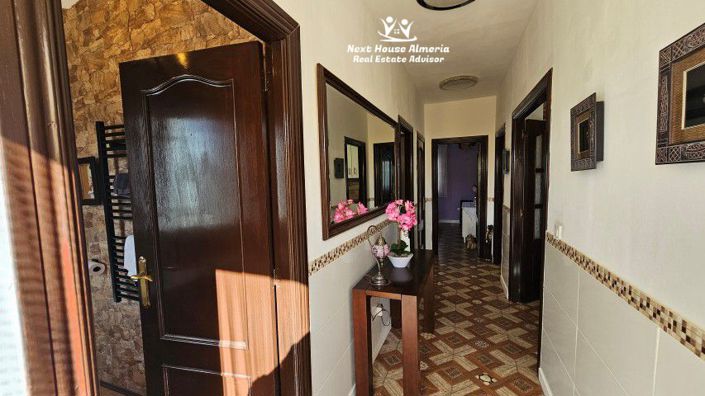 Image No.19-3 Bed Villa for sale