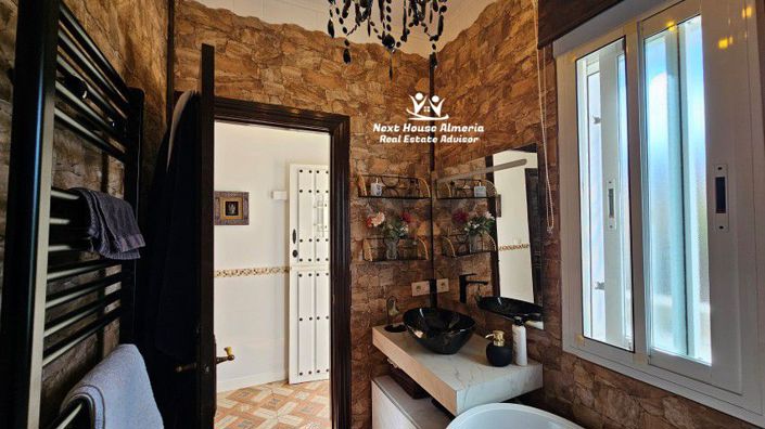 Image No.21-3 Bed Villa for sale