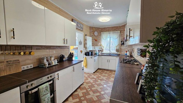 Image No.40-3 Bed Villa for sale