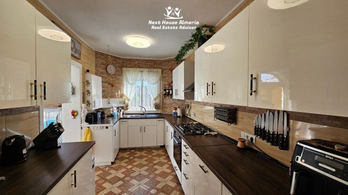 Image No.41-3 Bed Villa for sale