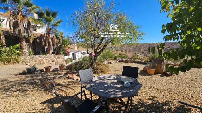 Image No.5-Maison de campagne de 6 chambres à vendre à Velez-Rubio