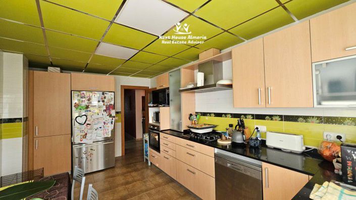 Image No.45-3 Bed Apartment for sale