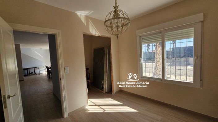 Image No.14-3 Bed Country House for sale