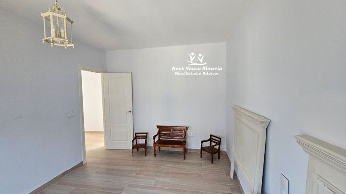 Image No.19-3 Bed Country House for sale