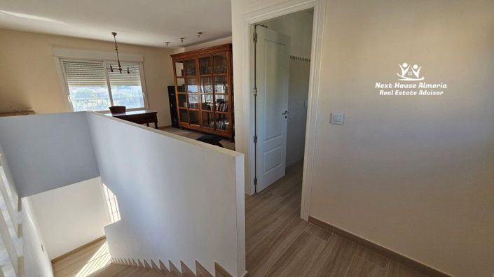 Image No.32-3 Bed Country House for sale