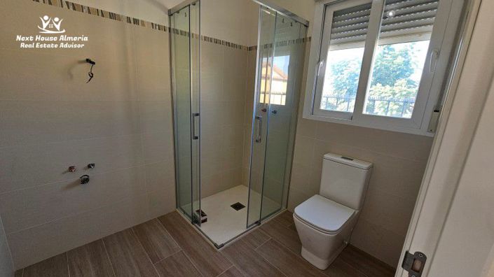 Image No.33-3 Bed Country House for sale