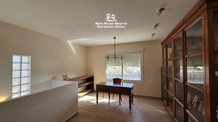 Image No.36-3 Bed Country House for sale