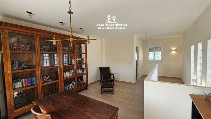 Image No.37-3 Bed Country House for sale