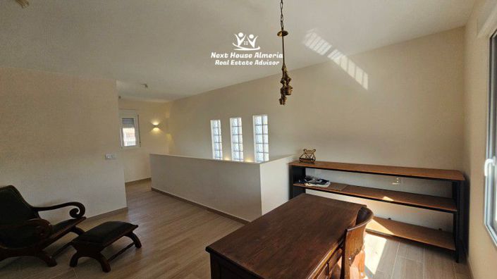 Image No.38-3 Bed Country House for sale