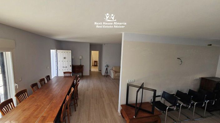 Image No.42-3 Bed Country House for sale