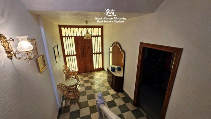 Image No.39-4 Bed Townhouse for sale