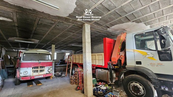 Image No.40-4 Bed Townhouse for sale