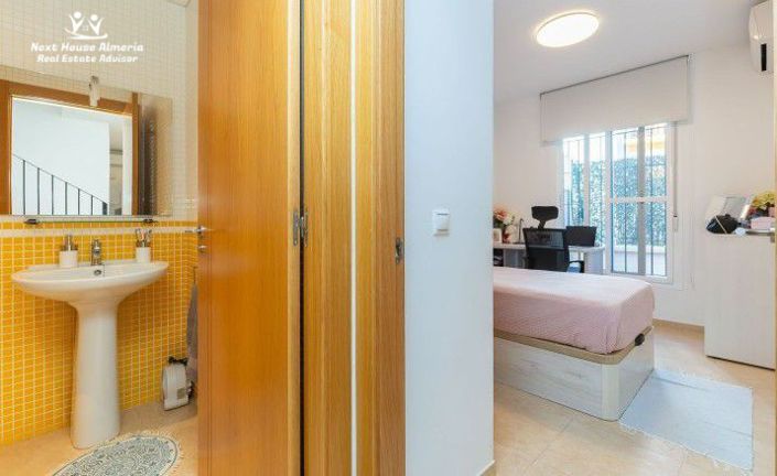 Image No.24-3 Bed Maisonette for sale