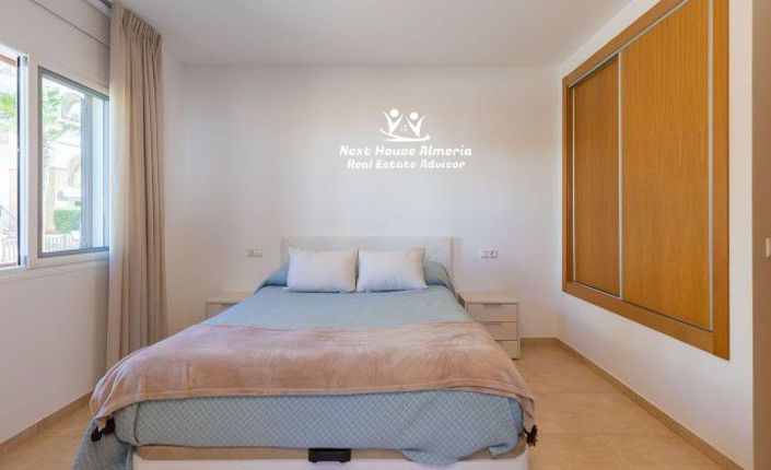 Image No.30-3 Bed Maisonette for sale