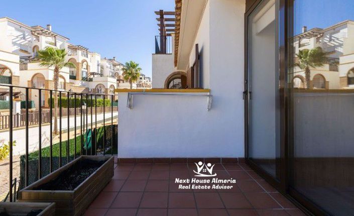 Image No.45-3 Bed Maisonette for sale