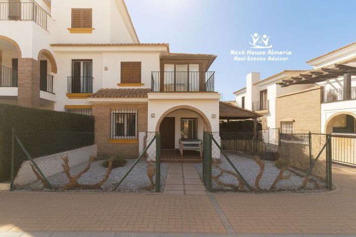 Image No.7-3 Bed Maisonette for sale