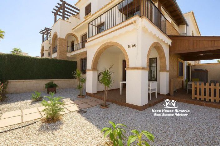 Image No.8-3 Bed Maisonette for sale