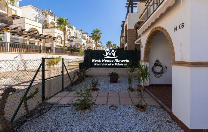 Image No.9-3 Bed Maisonette for sale