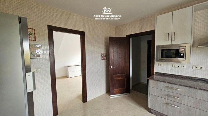 Image No.14-4 Bed Villa for sale