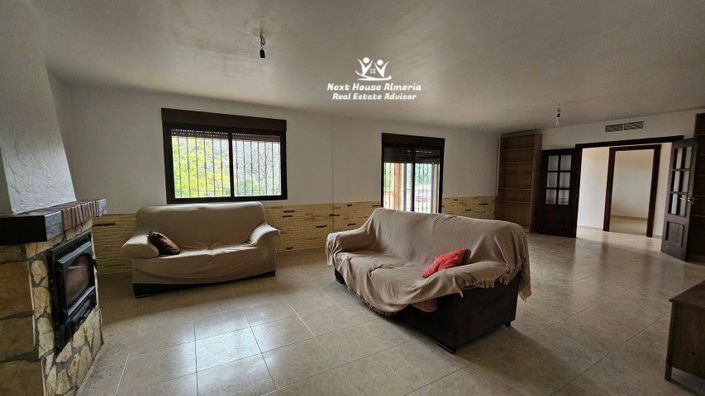 Image No.21-4 Bed Villa for sale