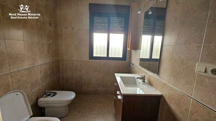 Image No.28-4 Bed Villa for sale