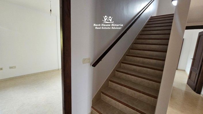 Image No.32-4 Bed Villa for sale