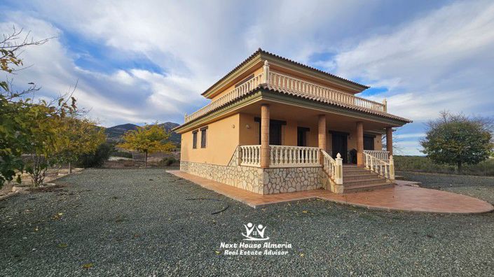 Image No.5-4 Bed Villa for sale