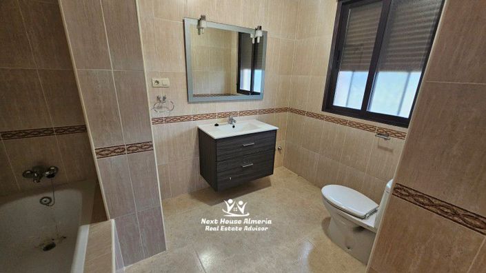 Image No.41-4 Bed Villa for sale