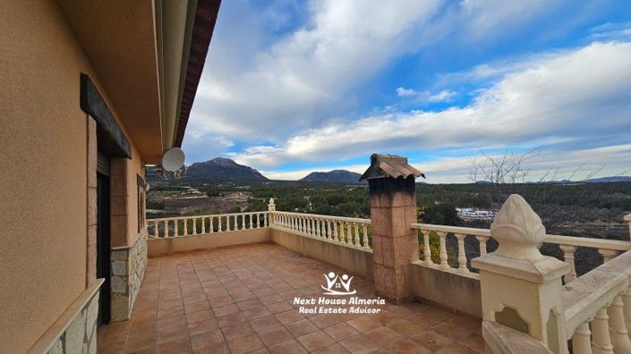 Image No.49-4 Bed Villa for sale