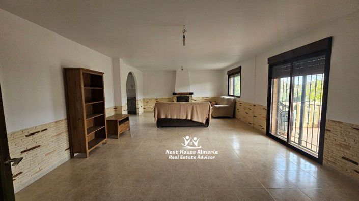 Image No.10-4 Bed Villa for sale