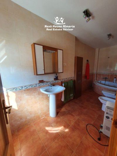 Image No.13-4 Bed Villa for sale