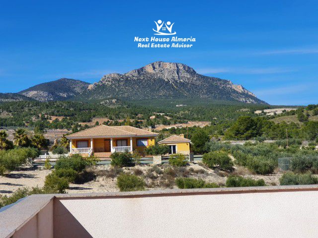 Image No.18-4 Bed Villa for sale