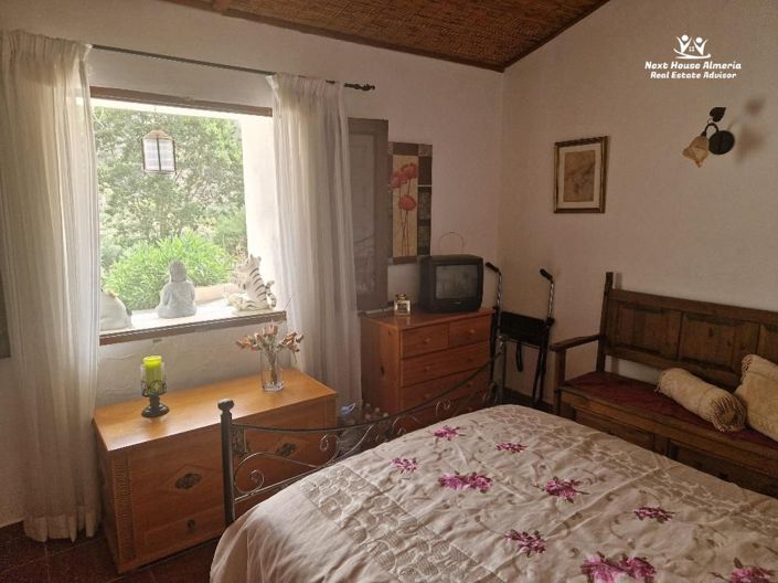 Image No.14-2 Bed Country House for sale