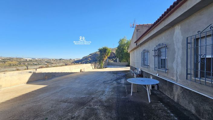 Image No.12-3 Bed Country House for sale