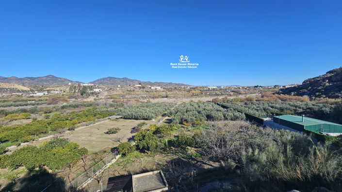 Image No.6-3 Bed Country House for sale