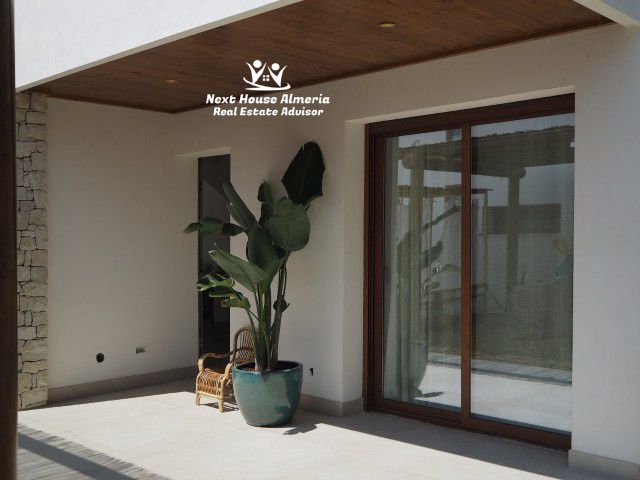 Image No.13-3 Bed Villa for sale