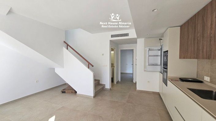 Image No.25-3 Bed Villa for sale