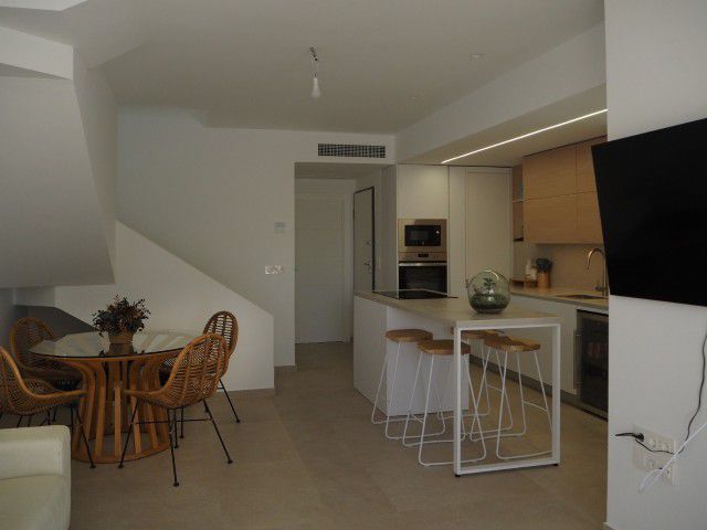 Image No.26-3 Bed Villa for sale